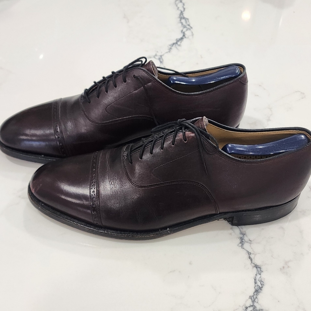 Johnston & Murphy Oxford leather dress shoes